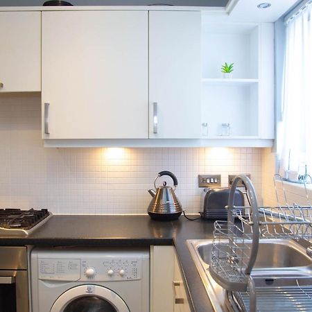 Romulus Court Fenham Villa Нюкасъл ъпон Тайн Екстериор снимка