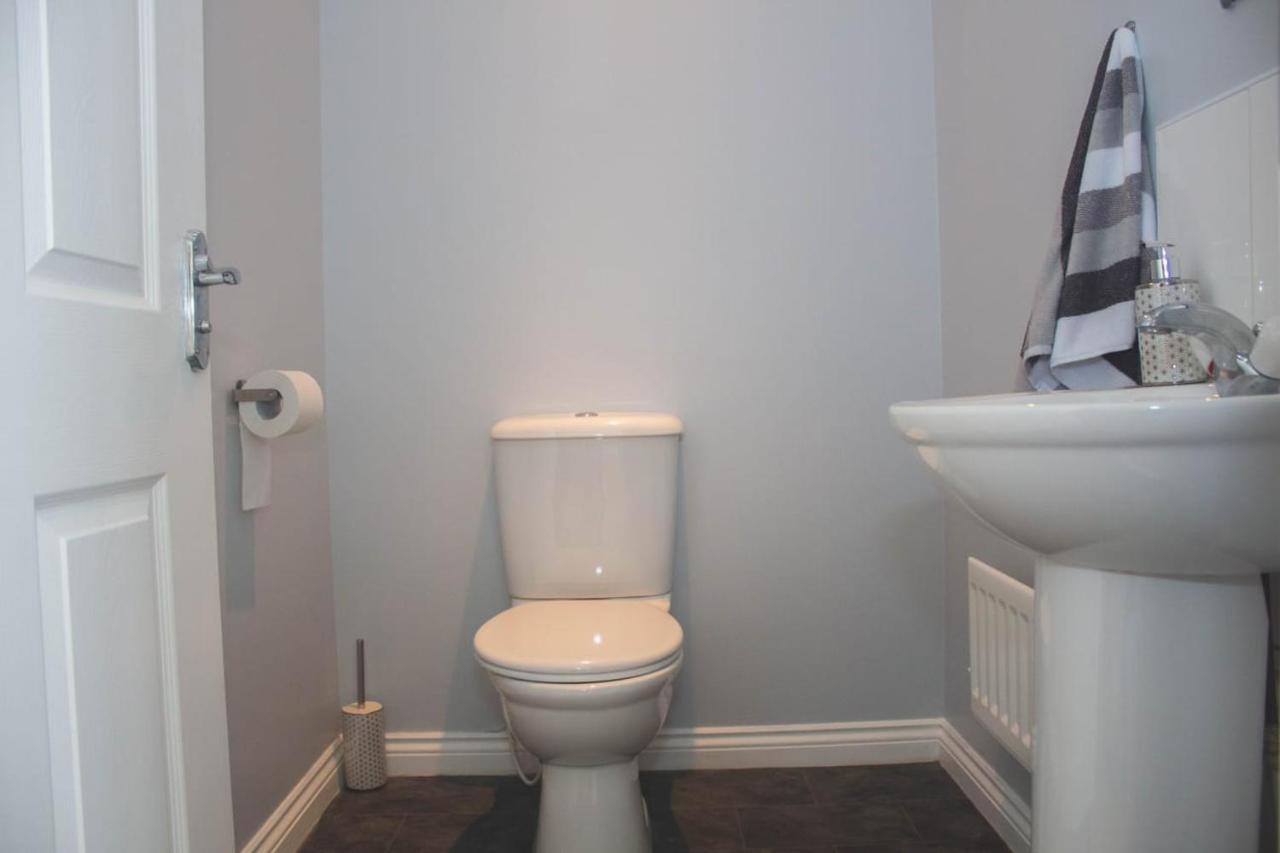 Romulus Court Fenham Villa Нюкасъл ъпон Тайн Екстериор снимка
