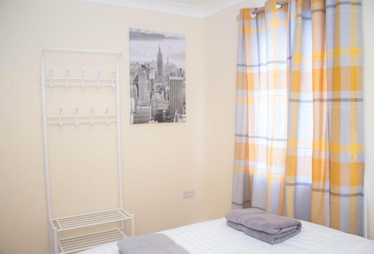 Romulus Court Fenham Villa Нюкасъл ъпон Тайн Екстериор снимка