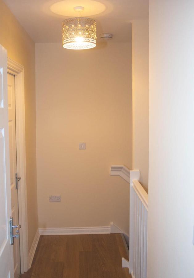 Romulus Court Fenham Villa Нюкасъл ъпон Тайн Екстериор снимка