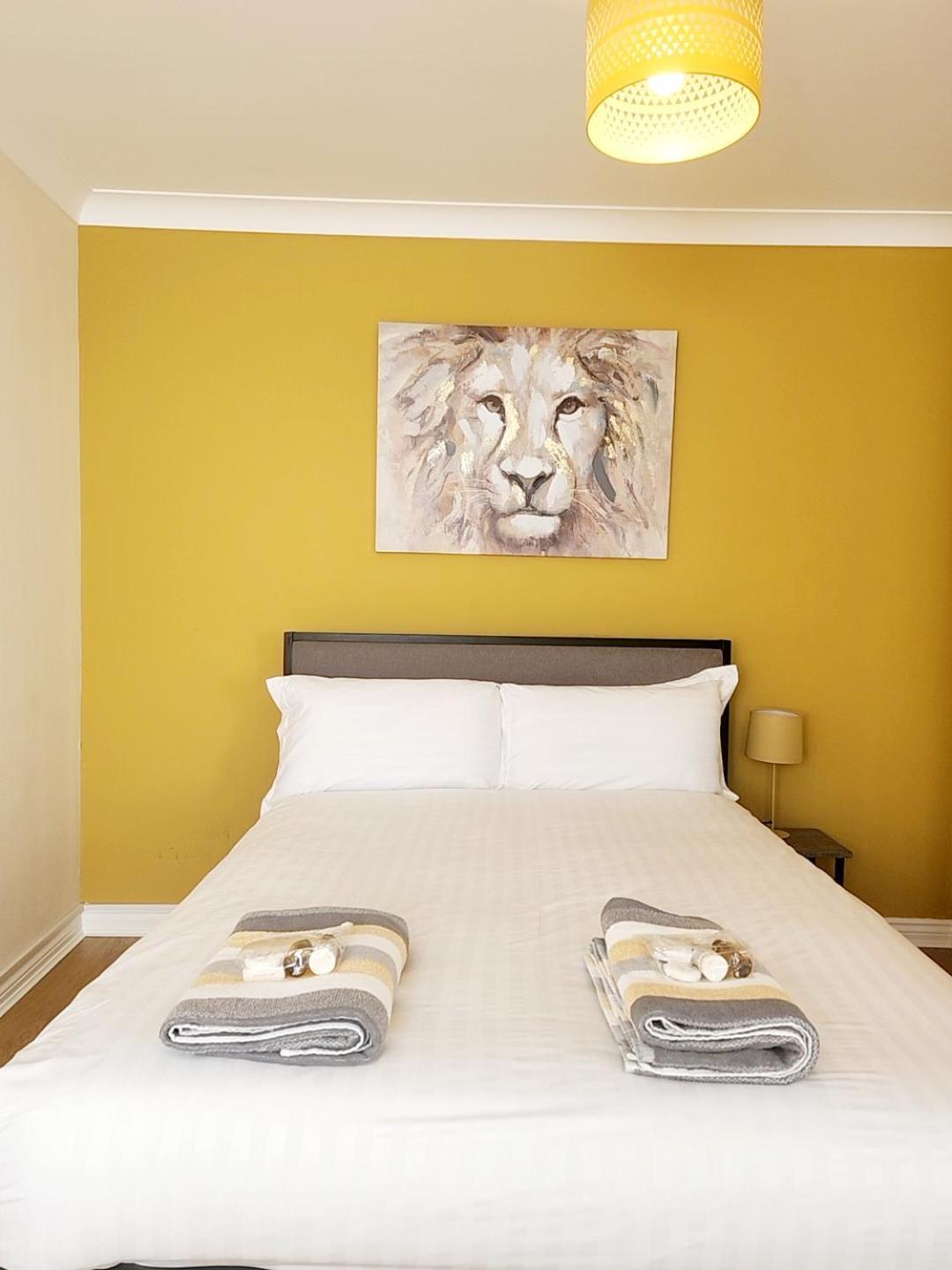 Romulus Court Fenham Villa Нюкасъл ъпон Тайн Екстериор снимка
